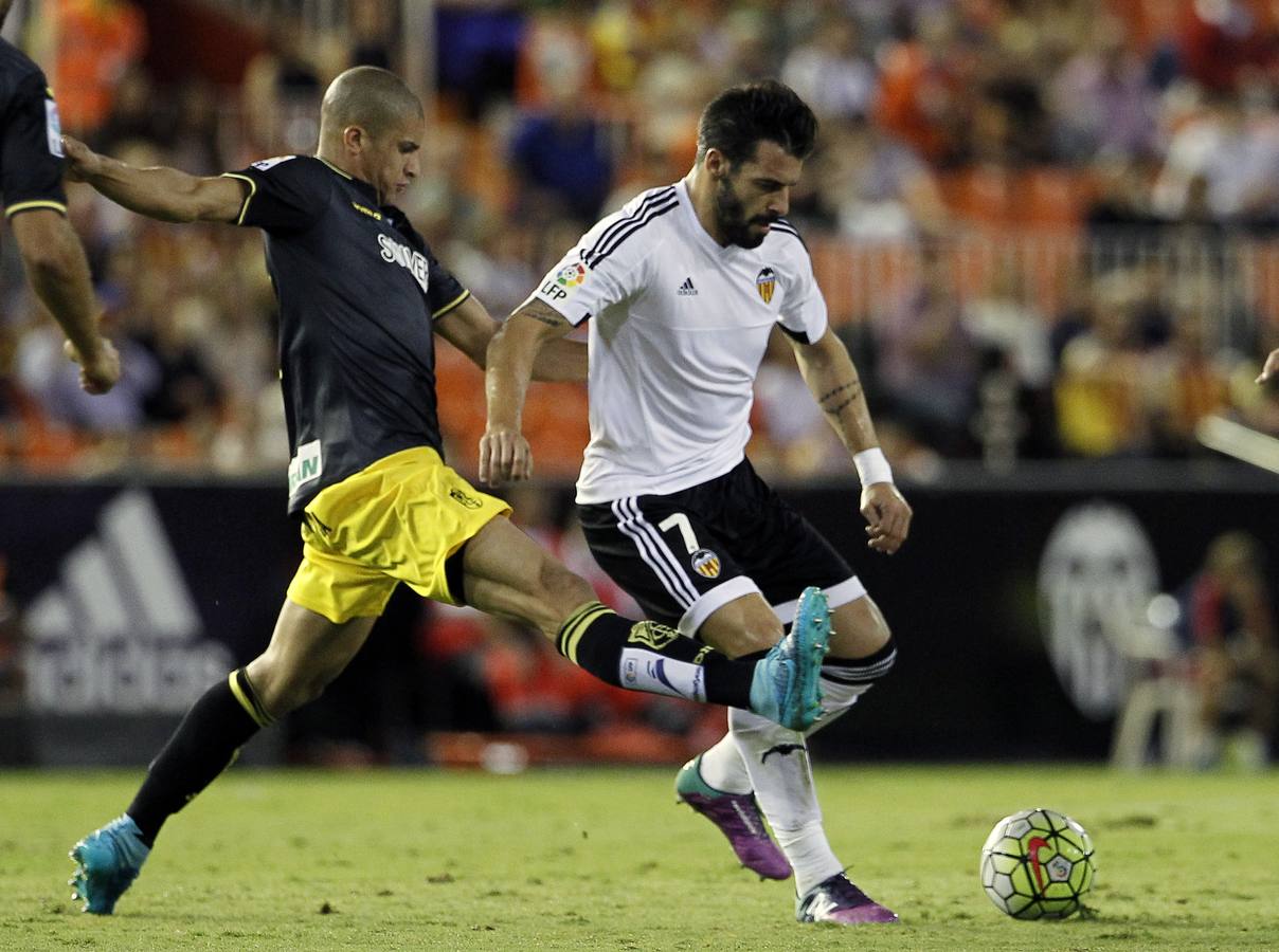 El Valencia recibe al Granada con necesidad de victoria