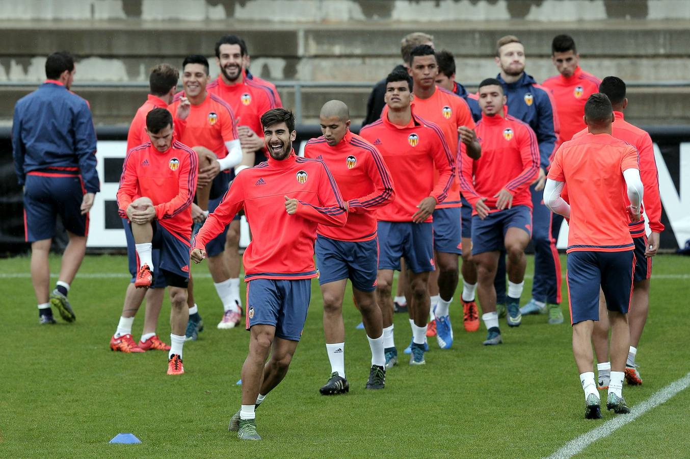 El Valencia prepara el partido de Champions contra el Gent