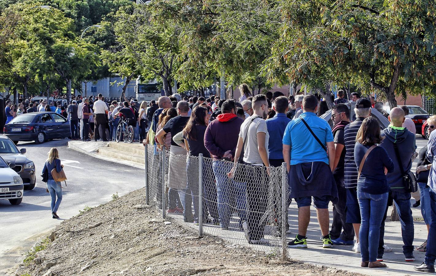 Larga colas para comprar las entradas del amistoso España-Inglaterra