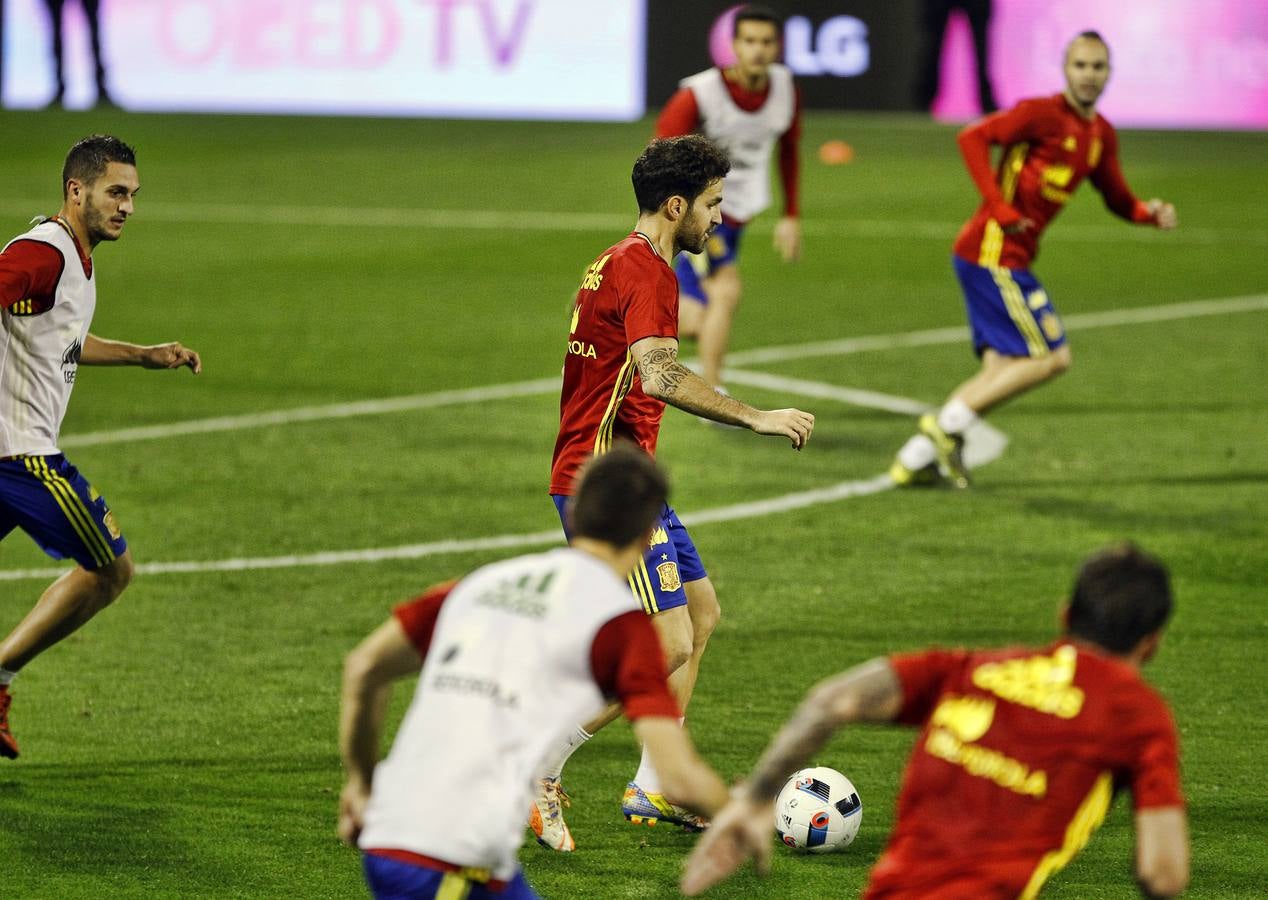 La selección española entrena en el Rico Pérez (II)