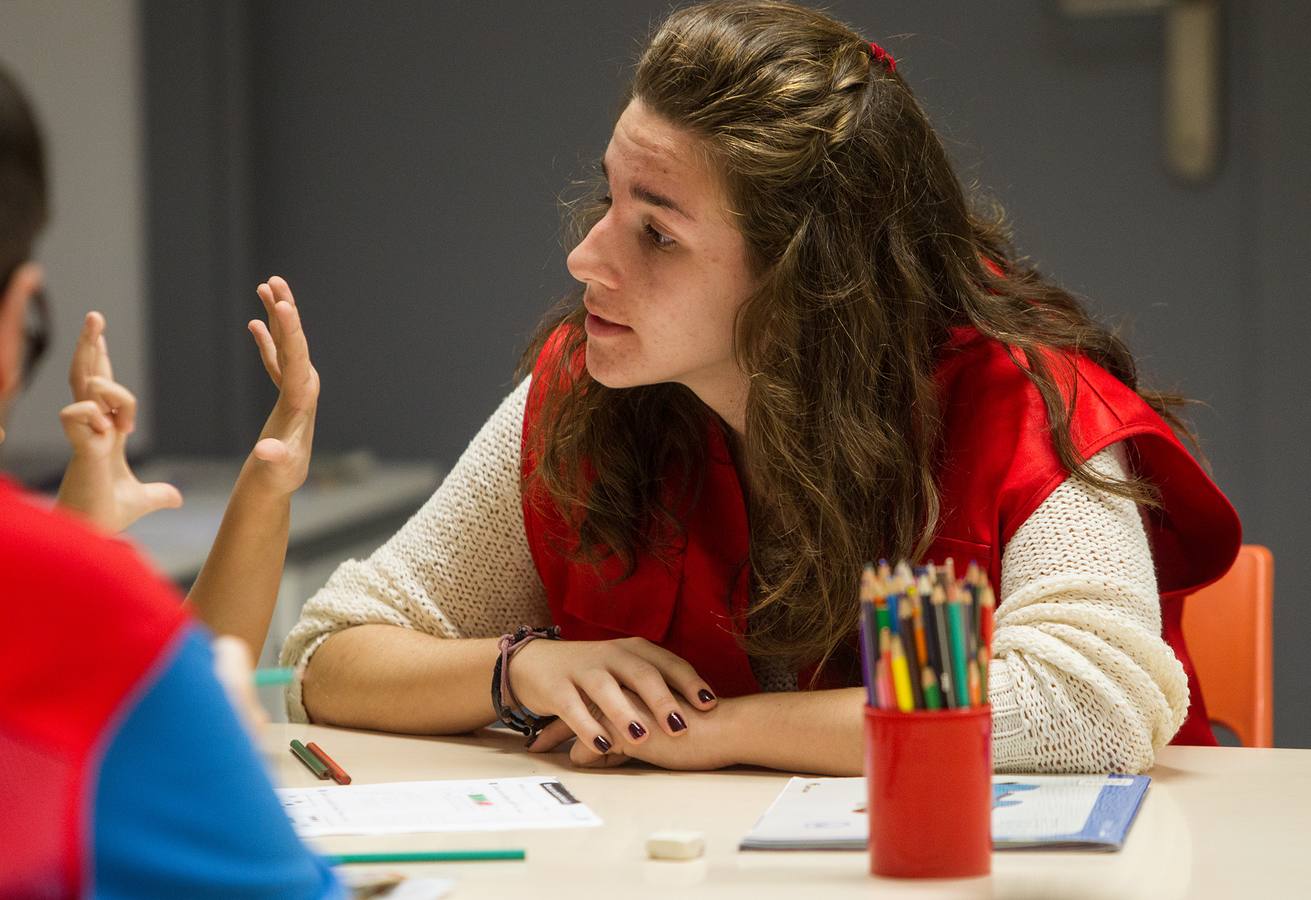 Clases de refuerzo gratis a 900 alumnos