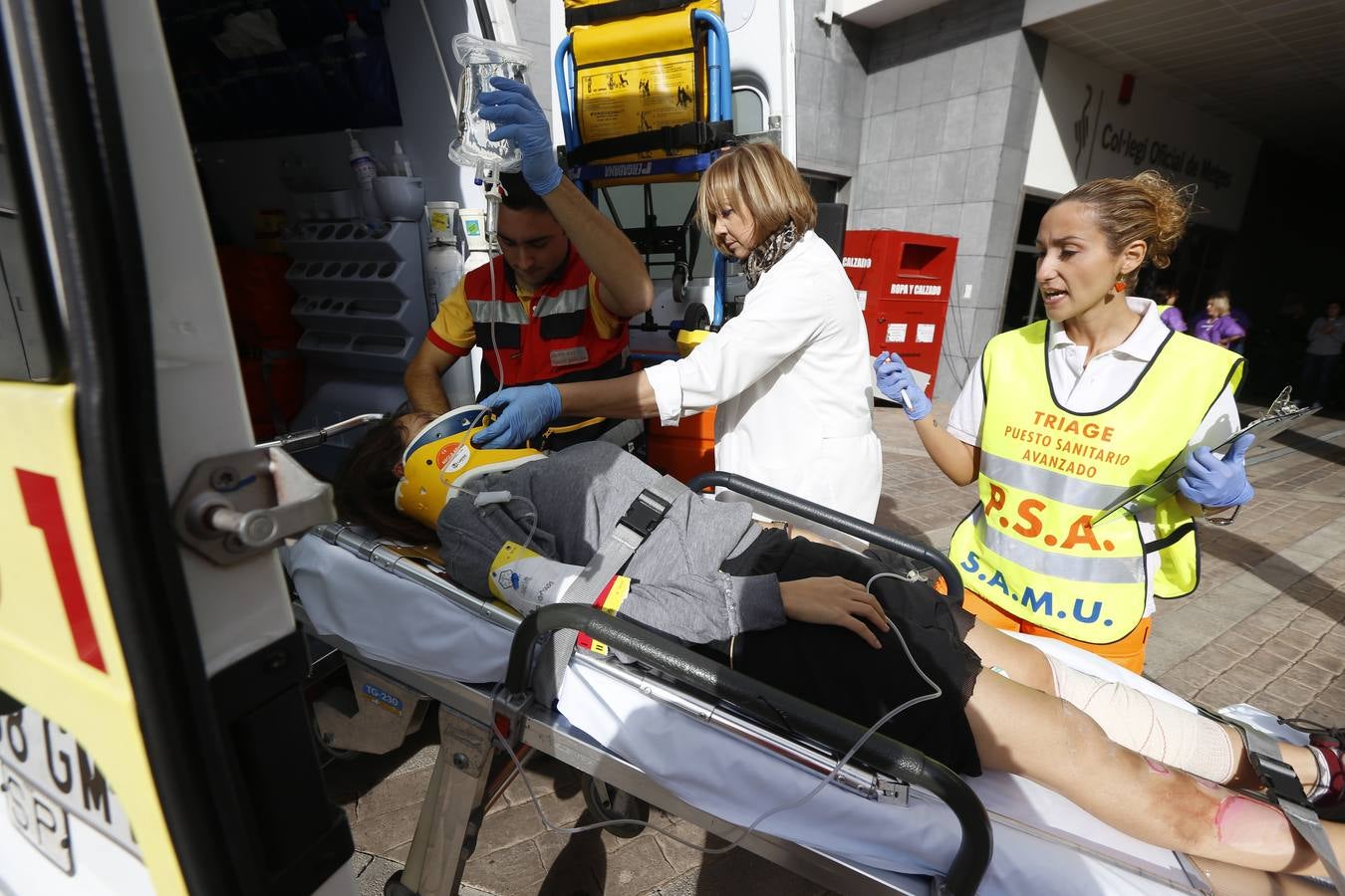 El Colegio de Médicos de Valencia acoge un simulacro de terremoto en la ciudad