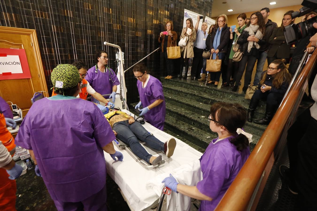 El Colegio de Médicos de Valencia acoge un simulacro de terremoto en la ciudad