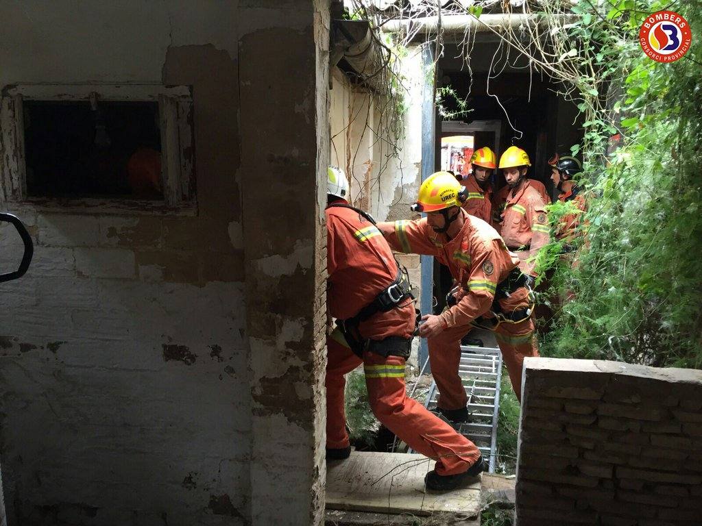 Fallece una anciana al hundirse el suelo de su casa y caer a un pozo en Massanassa