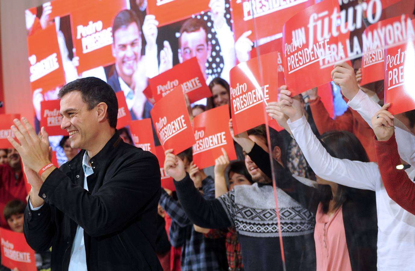 Una nueva jornada de campaña en imágenes