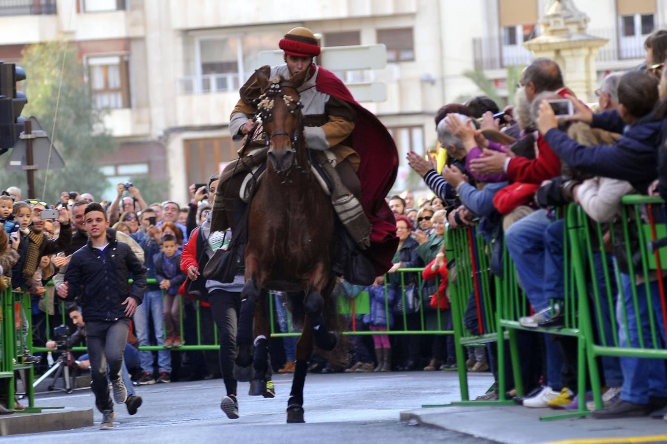 Carrera de Cantó para anunciar la Venida de la Virgen