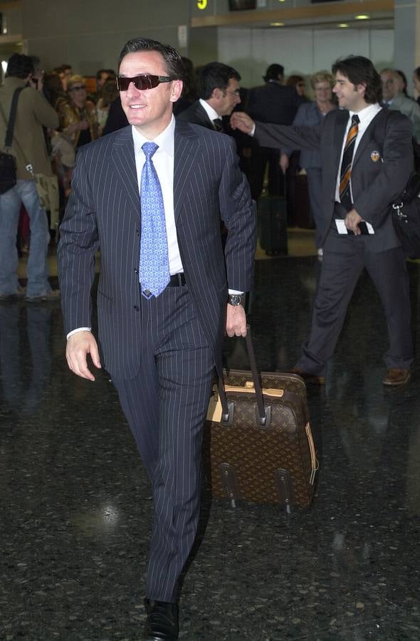 Salida hacia Gotemburgo para disputar la final de la UEFA, en mayo de 2004. 