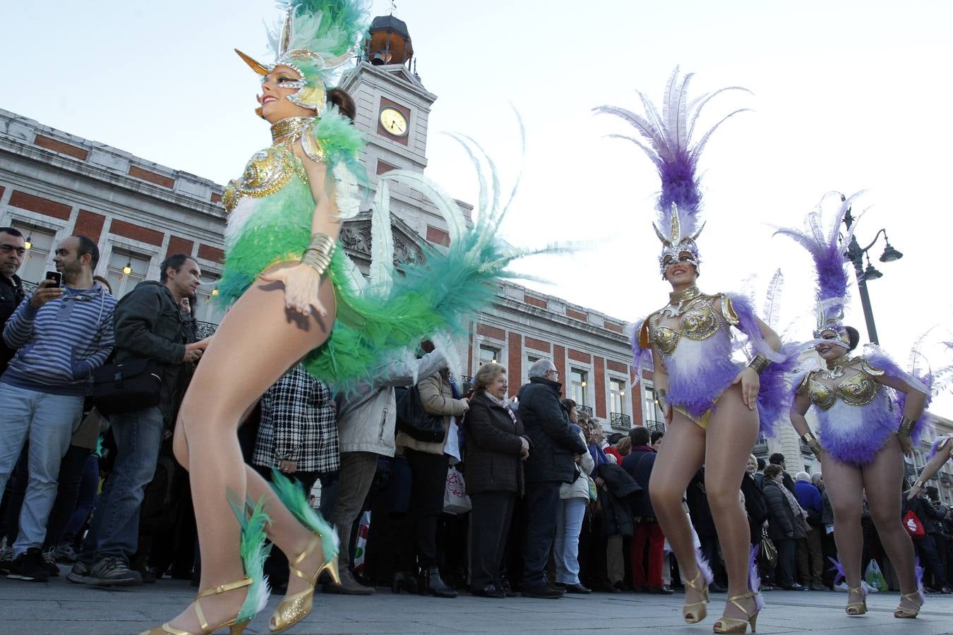 La fiesta de la provincia recorre el centro de Madrid