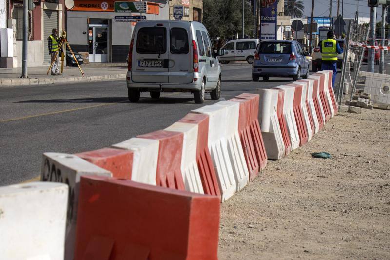 La construcción de una nueva rotonda mejorará la seguridad vial de la CV-900
