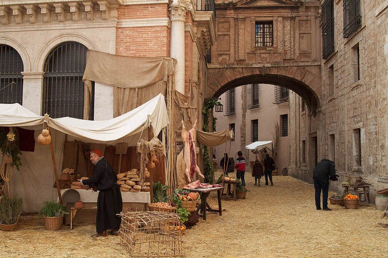 La Plaza del Arzobispo de Valencia sirvió como plató de 'Entre dos reinos'. 