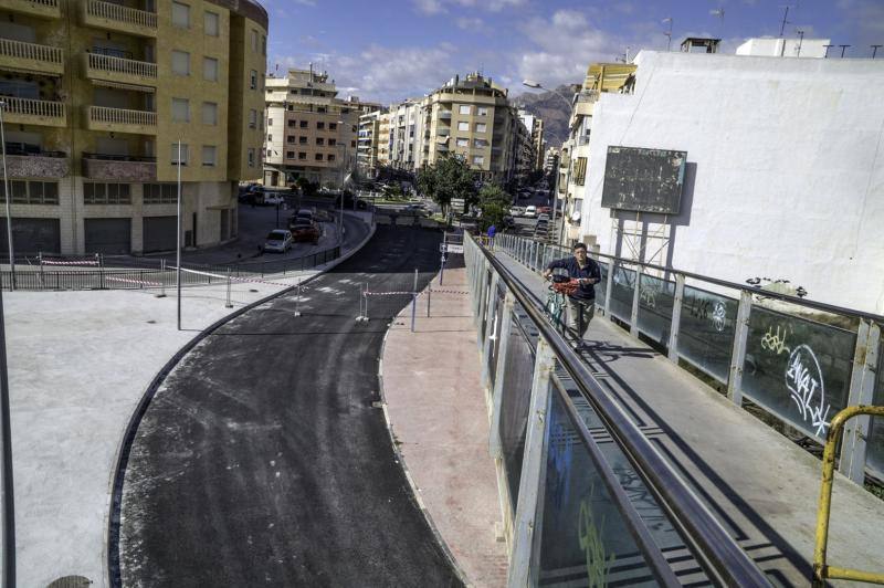 El PSOE de Orihuela pide la mejora de las calles afectadas por el AVE