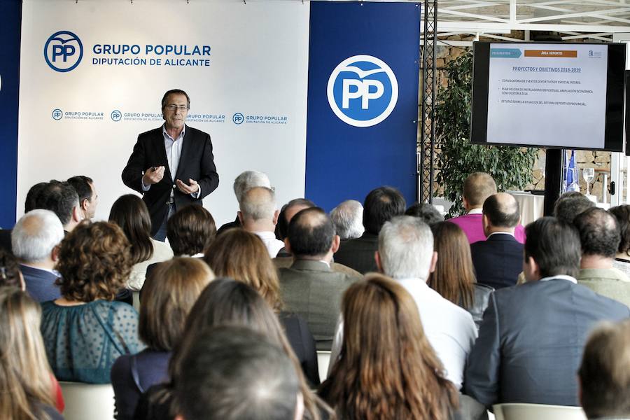 Císcar ofrece el apoyo del PP a César Sánchez