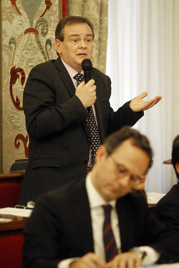 Pleno en el ayuntamiento de Alicante