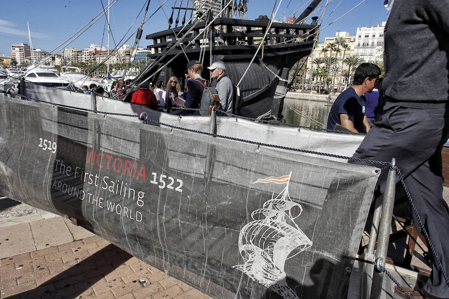 La nao &#039;Victoria&#039; atraca en el puerto de Alicante