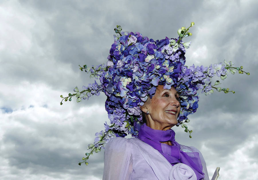 Los tocados más extravagantes de las carreras de Ascot