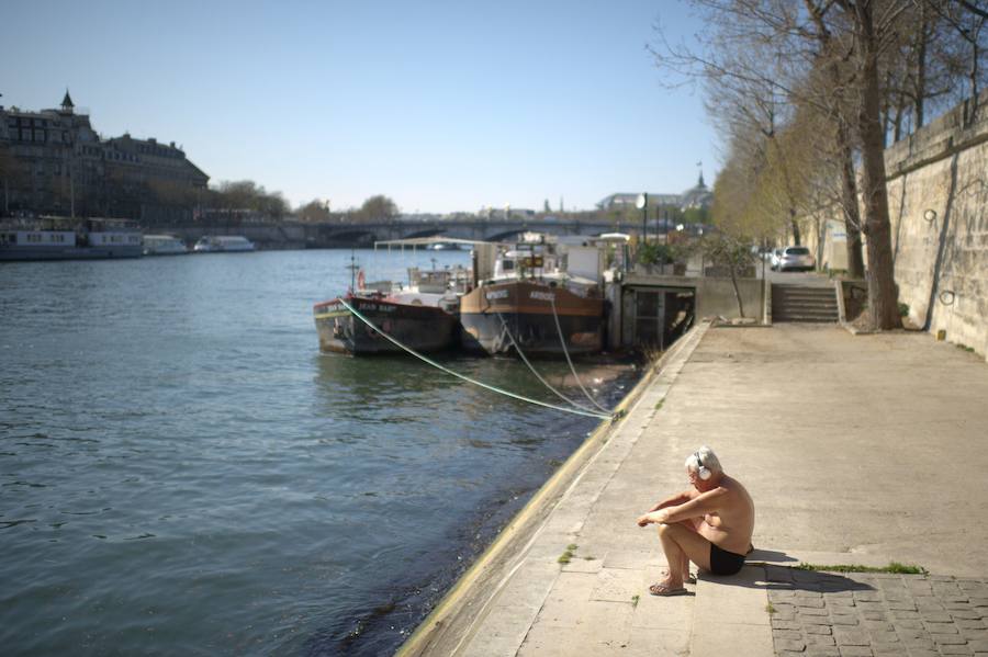 Paris busca turistas