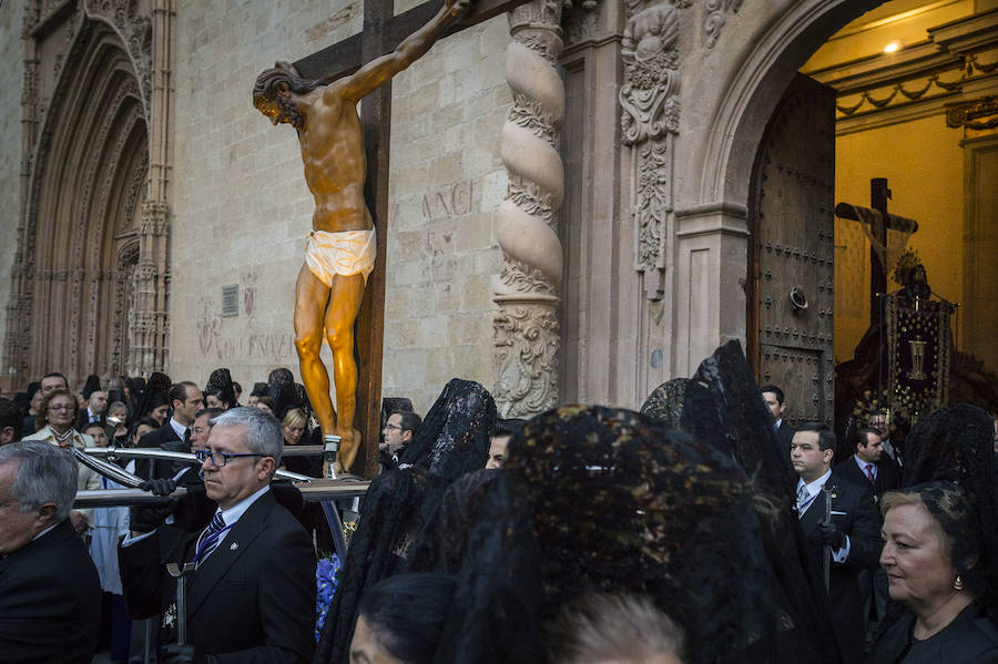 Procesión de las mantillas en el Domingo de Ramos en Orihuela