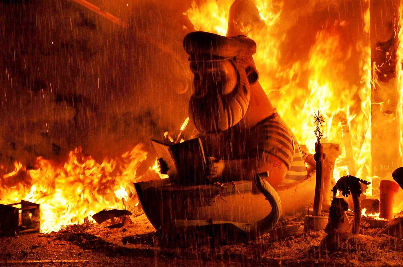 Fallas 2016: La Cremà de las Fallas de Valencia