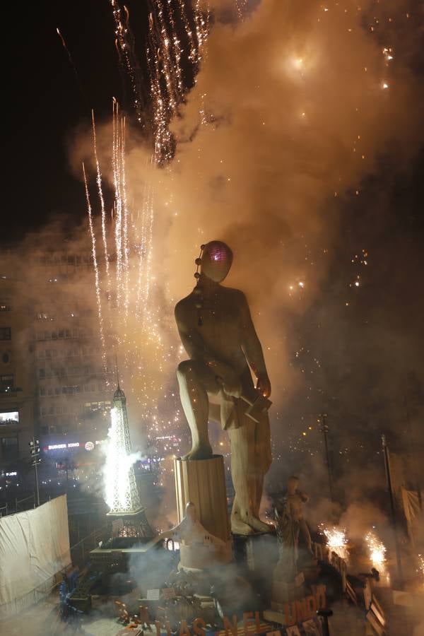 Fallas 2016: La cremà de las Fallas de Valencia