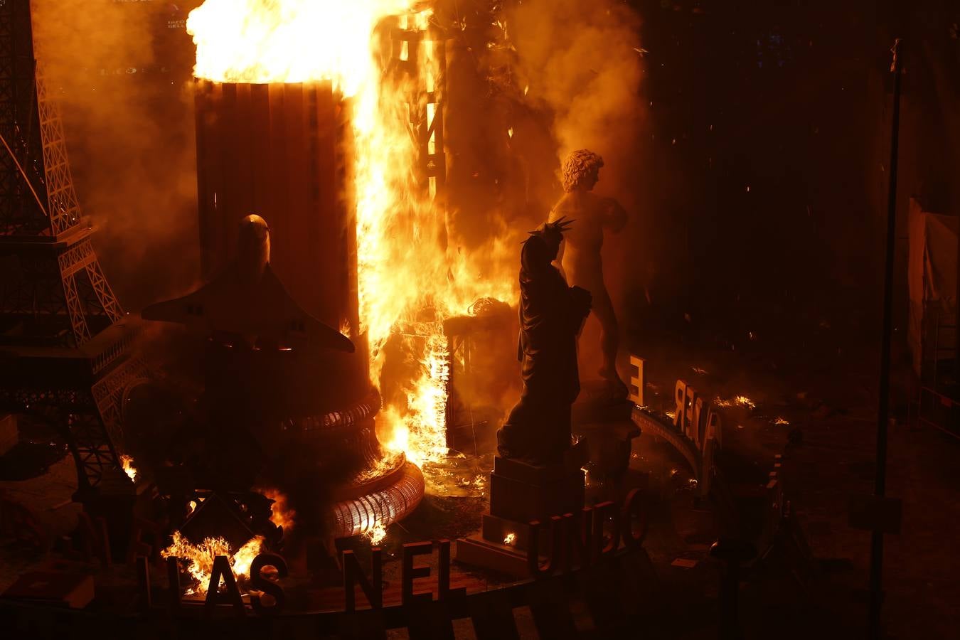 Fallas 2016: La cremà de las Fallas de Valencia