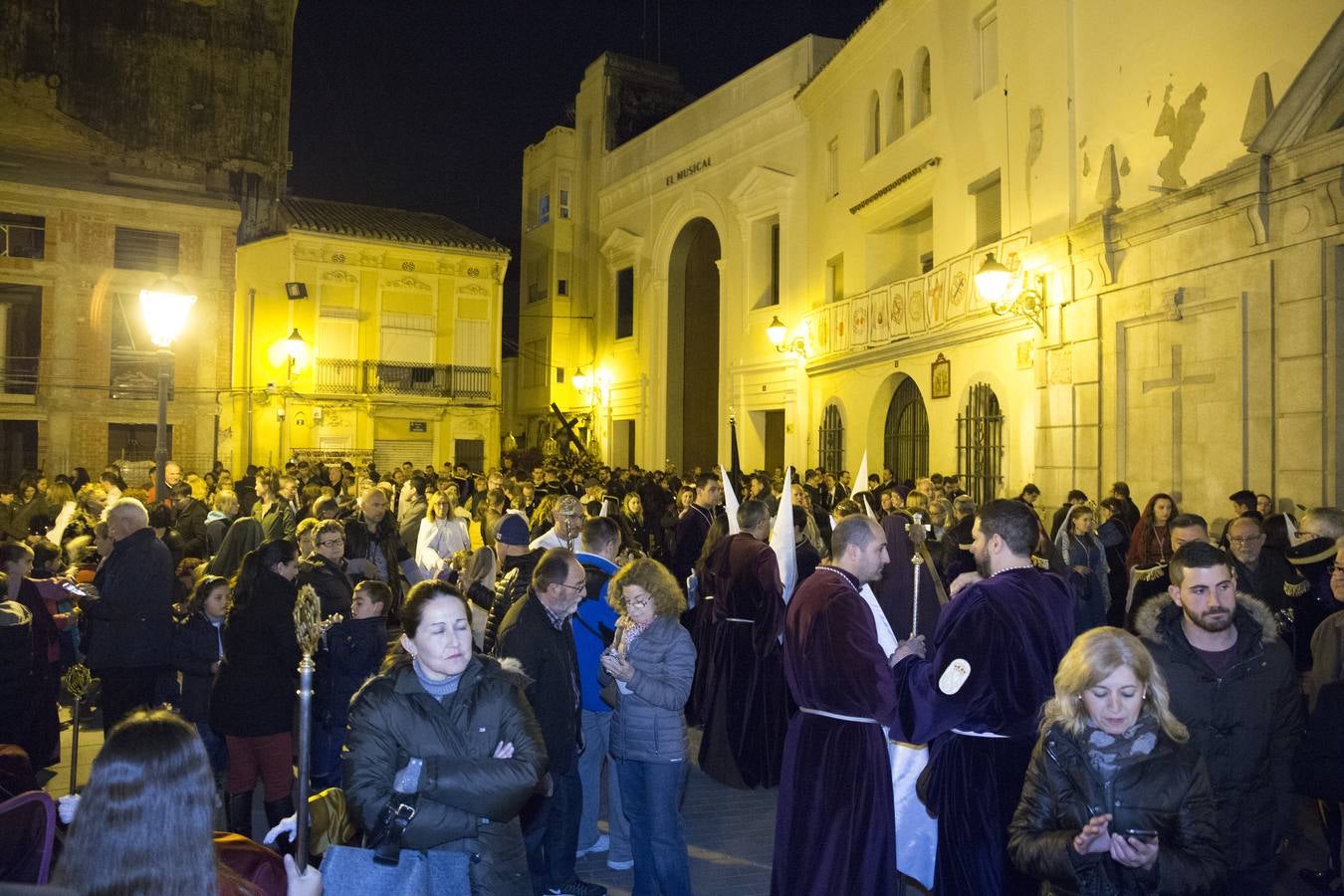 La procesión de Miércoles Santo de la Semana Santa Marinera, en imágenes