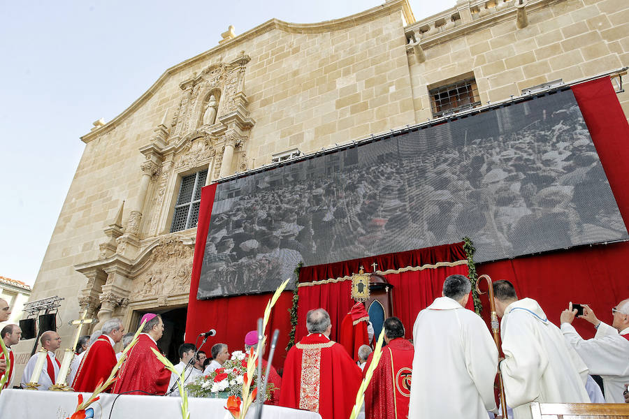 Apertura del Camarín y Santa Misa (I)