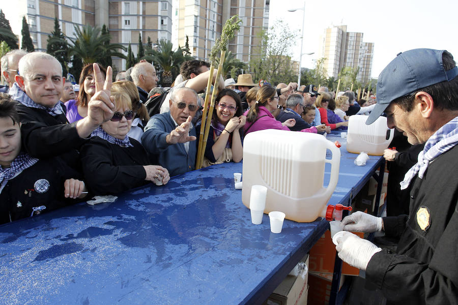 Miles de romeros participan en la Peregrina (I)