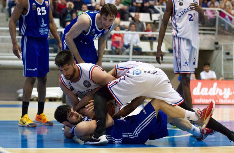 Las mejores imágenes del Lucentum-CB Tarragona (64-75)