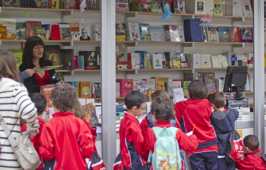 Feria del libro en los Jardines de Viveros