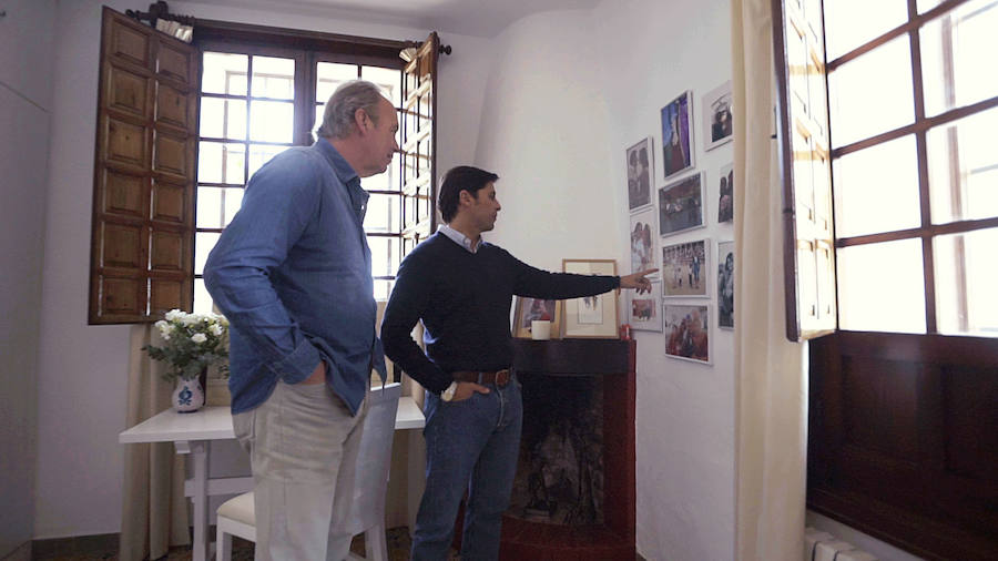 Fran Rivera enseña su casa de Ronda a Bertín Osborne