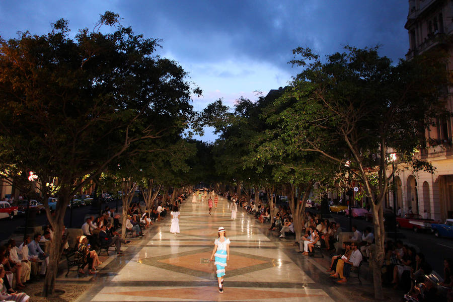 Imagen del desfile en el Paseo del Prado de La Habana.