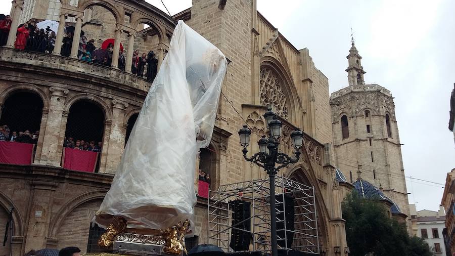 Valencia vive con fervor el Día de la Mare de Déu dels Desamparats