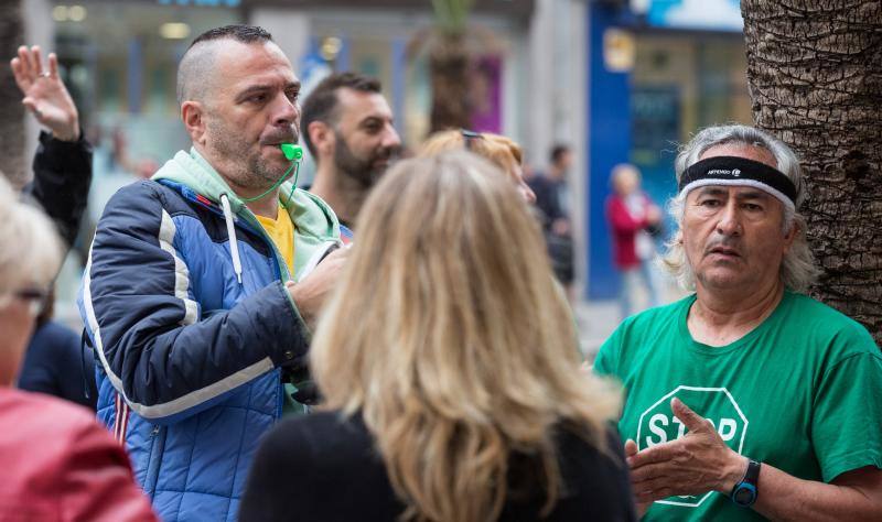 Protesta de la Plataforma Stop Desahucios en Alicante