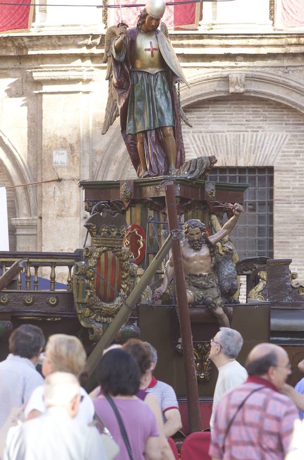 Fotos del Corpus Christi 2015 en Valencia: procesión, rocas y cabalgata