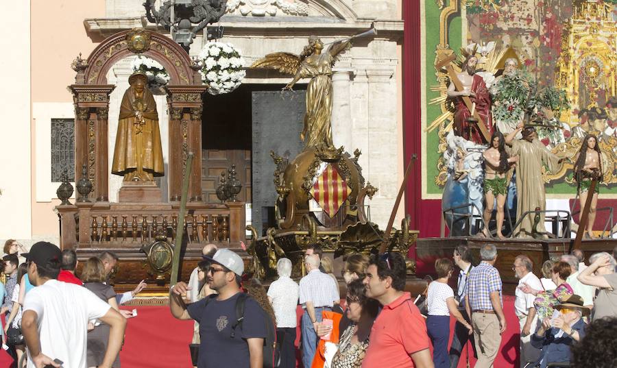 Fotos del Corpus Christi 2015 en Valencia: procesión, rocas y cabalgata