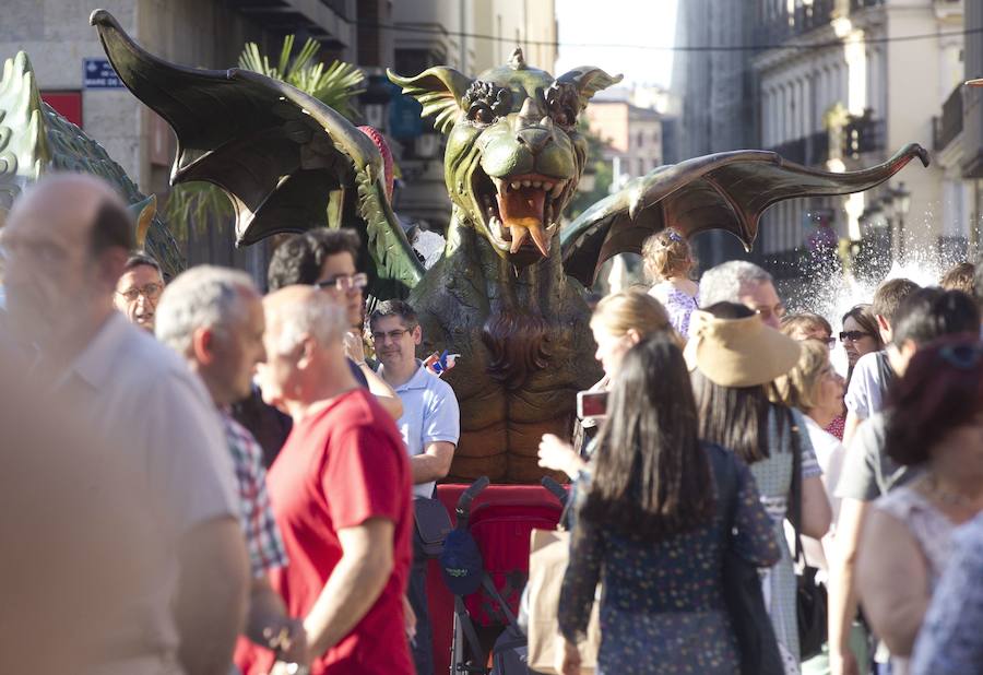 Fotos del Corpus Christi 2015 en Valencia: procesión, rocas y cabalgata