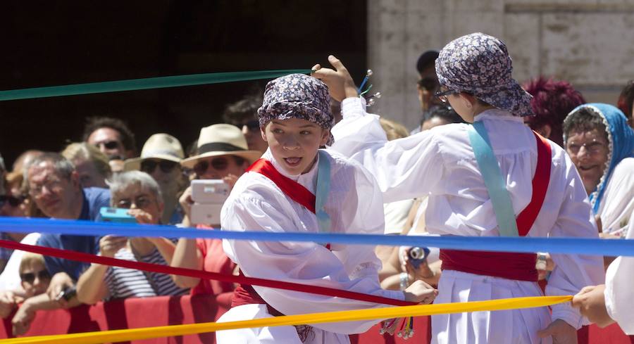 Fotos del Corpus Christi 2015 en Valencia: procesión, rocas y cabalgata