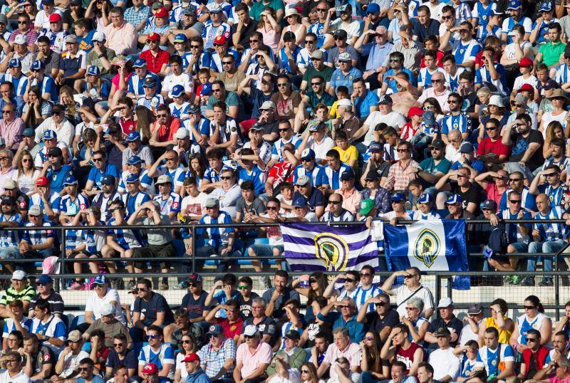 Aficionados del Hércules reciben al equipo