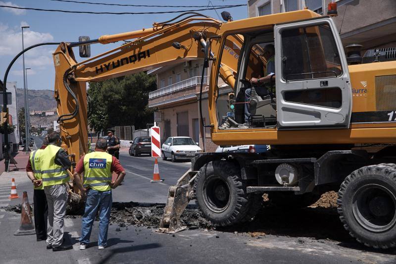 Una avería corta la carretera de Bigastro