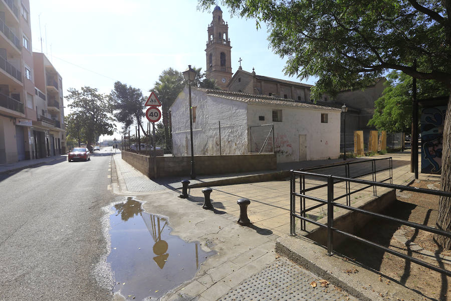 Fotos de la falta de limpieza en Torrefiel, Tres Forques, Malvarrosa y Fuente de San Luis