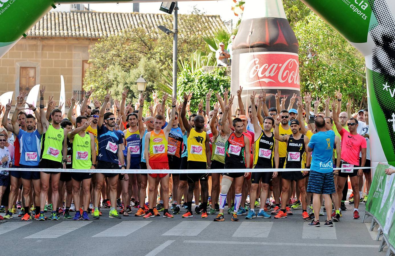 Fotos de la VI Carrera Solidaria Rocafort contra el Cáncer