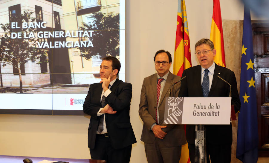 Fotos de la presentación del nuevo banco público de la Generalitat