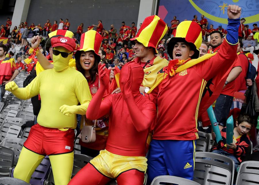 Fotos de la afición española en Francia