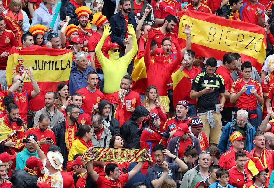 Fotos de la afición española en Francia