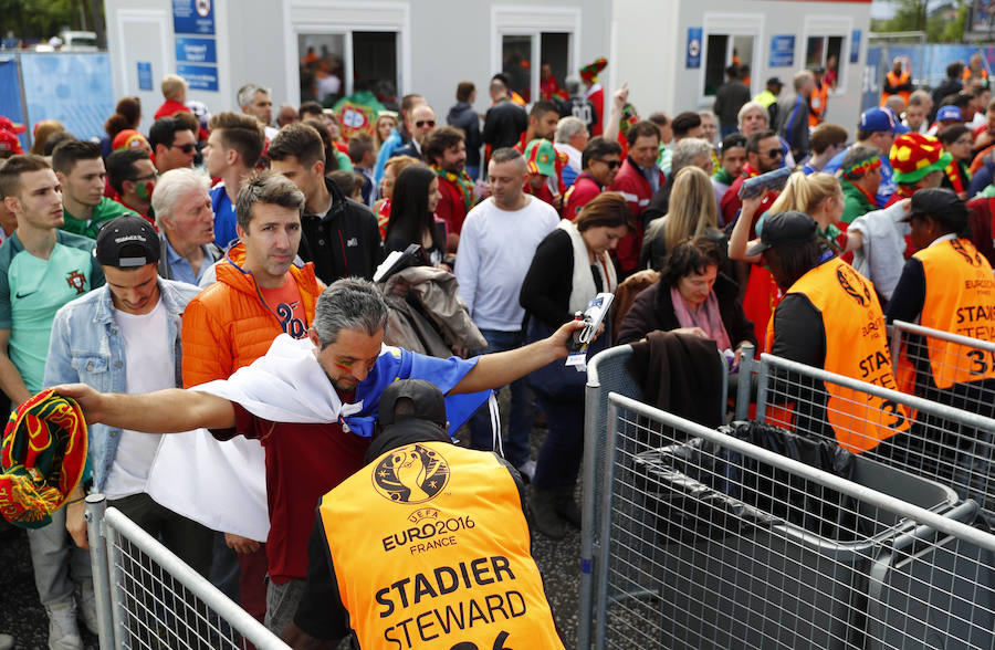 Las fotos de la afición de Portugal e Islandia