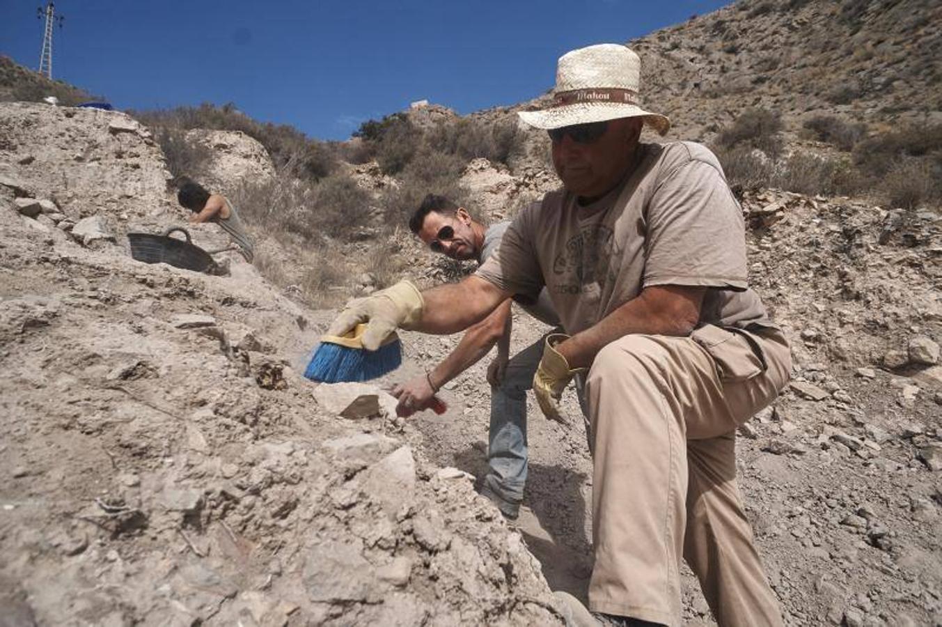 El MARQ insta al Ayuntamiento de Callosa a afianzar el yacimiento de la ladera del castillo