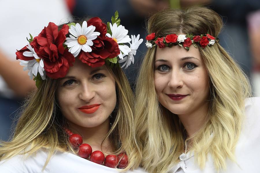 Fotos de las aficiones de Alemania y Polonia