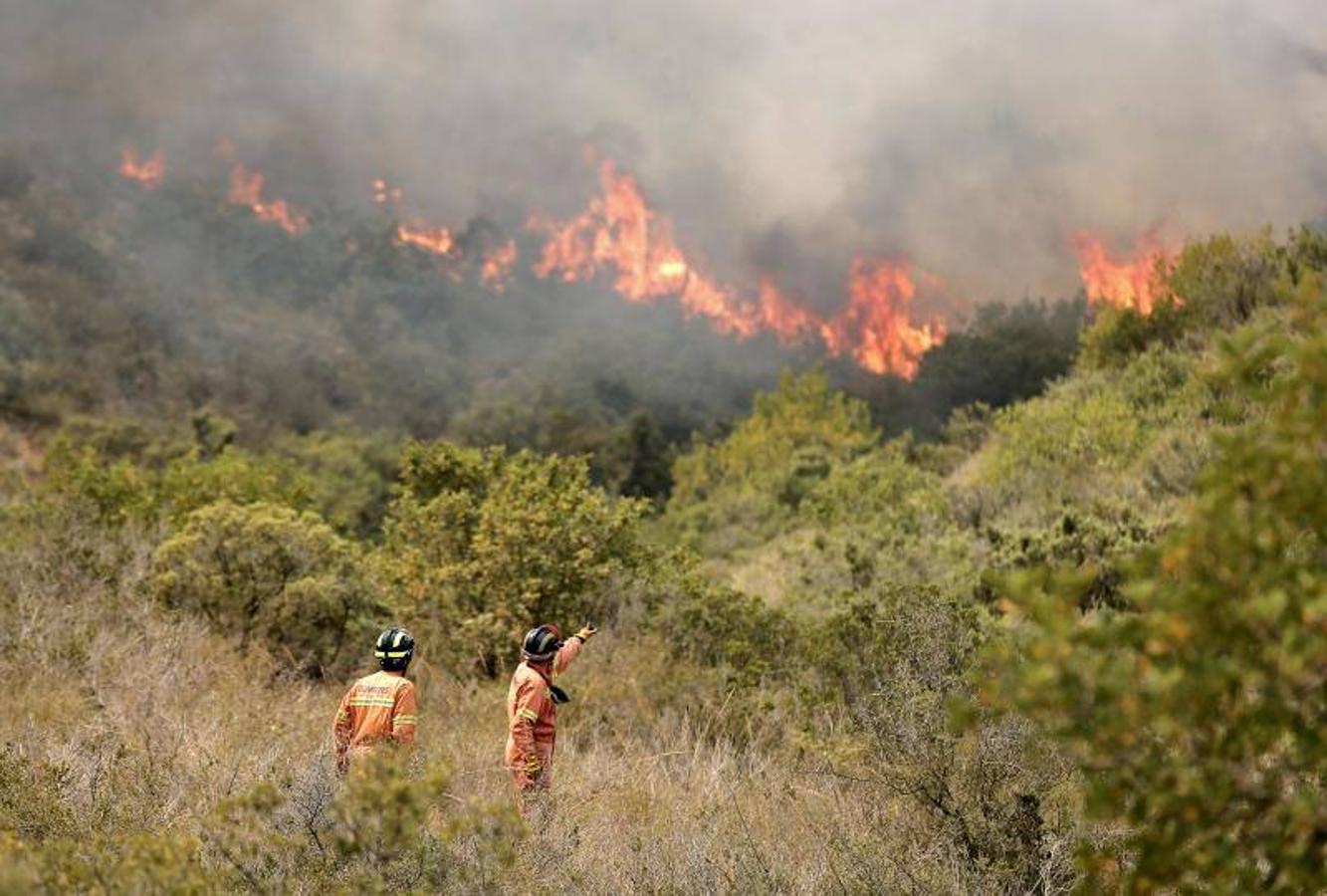 Fotos del incendio en Bolbaite, Chella, Anna, Cotes y Sellent