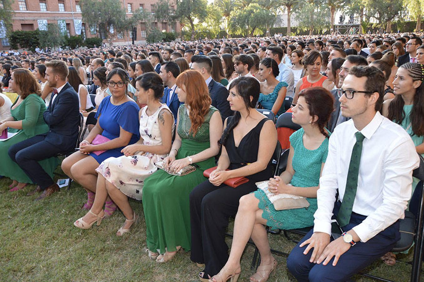 Fotos de la graduación en la Universidad Católica de Valencia curso 2015-2016