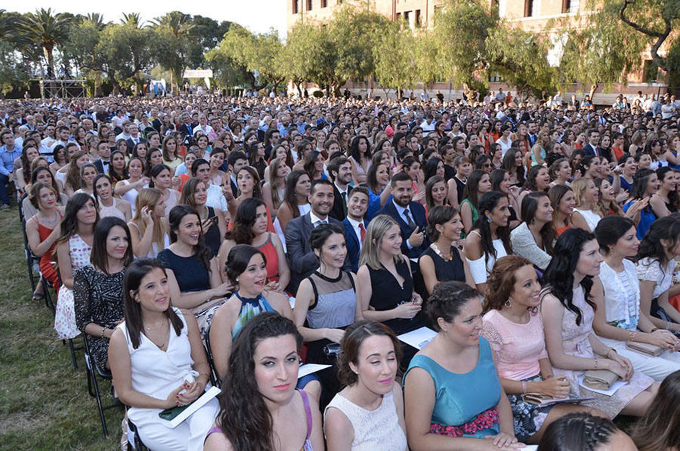 Fotos de la graduación en la Universidad Católica de Valencia curso 2015-2016